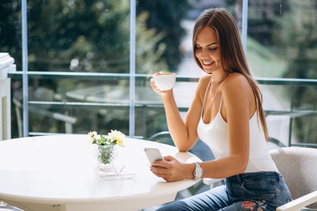 Social Media Commerce: 9 Strategies to Boost Sales and Profits

