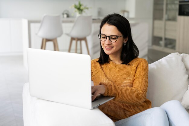 Social Media Commerce: 9 Strategies to Boost Sales and Profits

